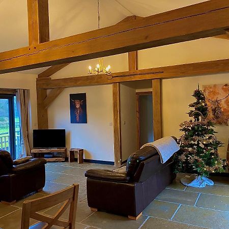 Trelaske Mill Cider Barn-With Hot Tub, Fire Pit Bbq Lewannick Εξωτερικό φωτογραφία