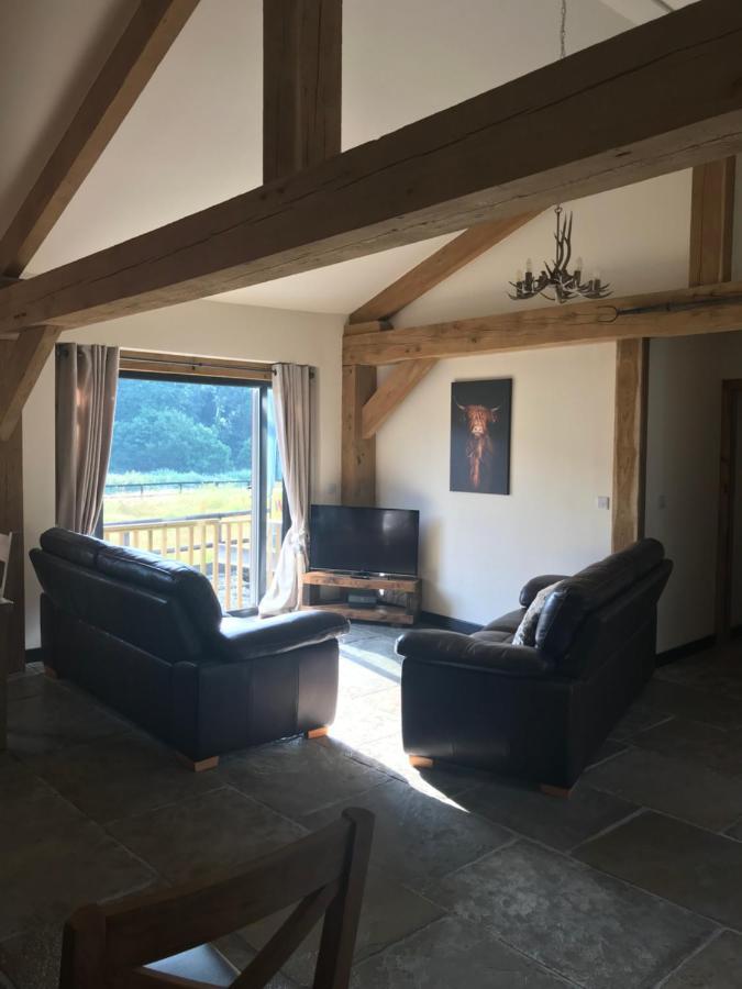 Trelaske Mill Cider Barn-With Hot Tub, Fire Pit Bbq Lewannick Εξωτερικό φωτογραφία