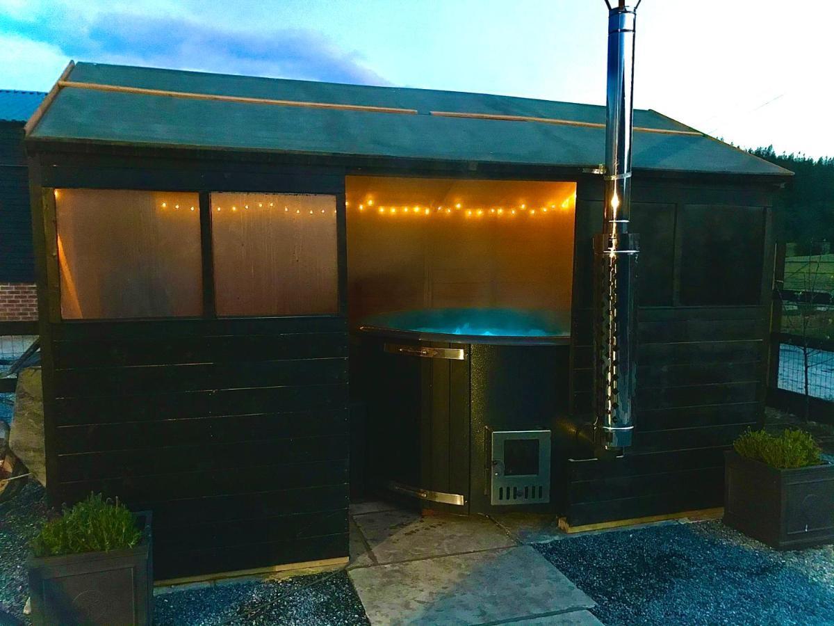 Trelaske Mill Cider Barn-With Hot Tub, Fire Pit Bbq Lewannick Εξωτερικό φωτογραφία